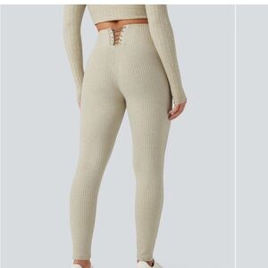 HALARA Ribbed Knit High-Waisted Leggings in Cream (Fog)